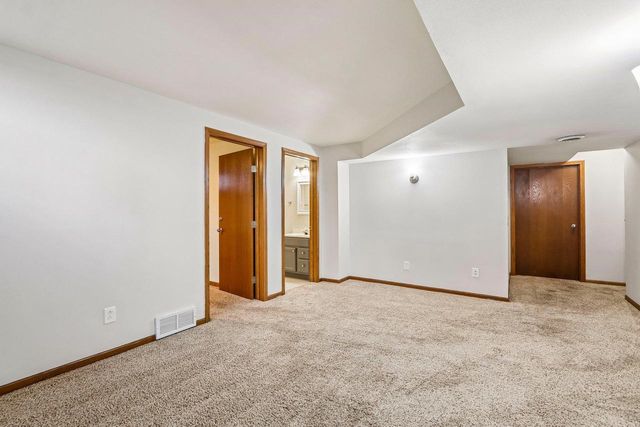 6 Buhler Court, Madison, WI 53704