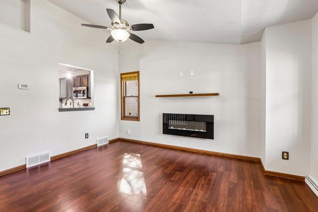 6 Buhler Court, Madison, WI 53704