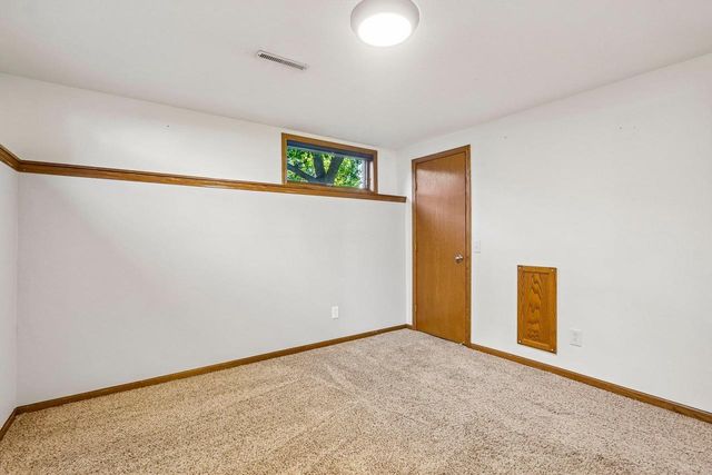 6 Buhler Court, Madison, WI 53704