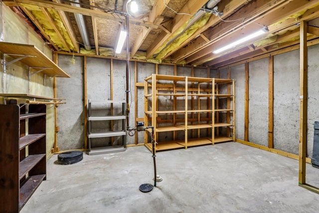6 Buhler Court, Madison, WI 53704