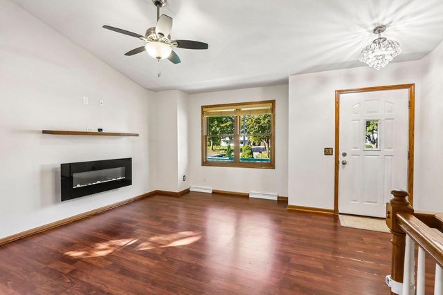 6 Buhler Court, Madison, WI 53704
