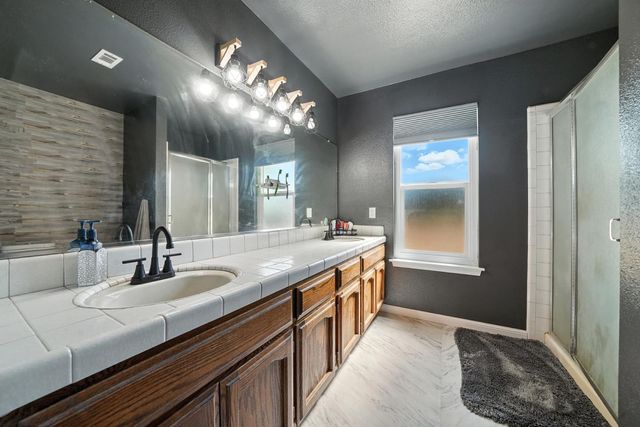 9680 Warren Rd, Valley Springs, CA 95252