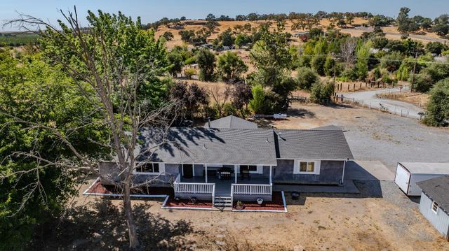 9680 Warren Rd, Valley Springs, CA 95252