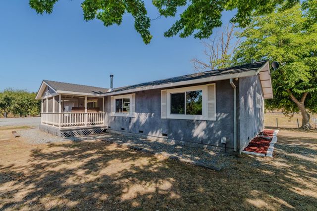 9680 Warren Rd, Valley Springs, CA 95252