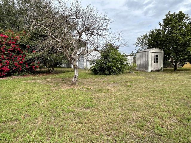 315 VIRGINIA STREET, Frostproof, FL 33843