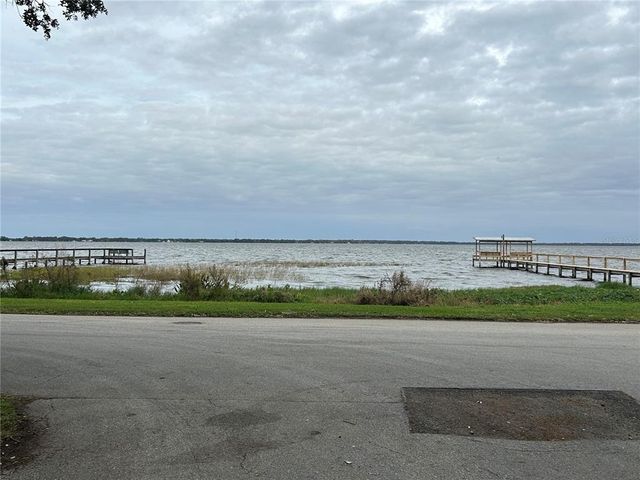 315 VIRGINIA STREET, Frostproof, FL 33843
