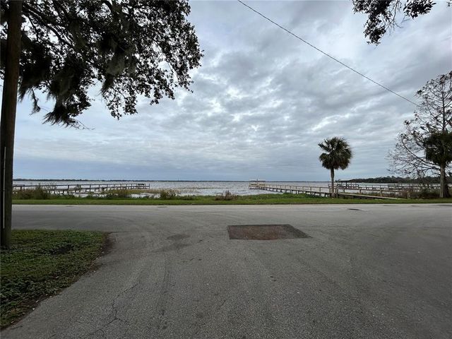 315 VIRGINIA STREET, Frostproof, FL 33843