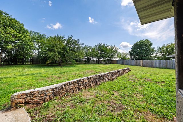 3826 S Lexus Court S, Springfield, MO 65807