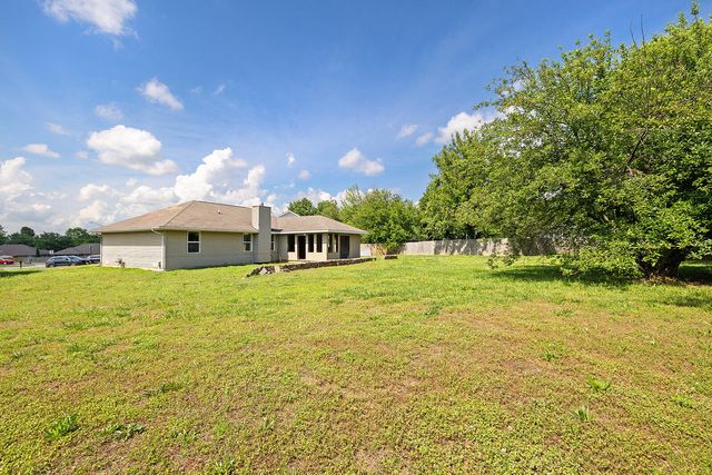 3826 S Lexus Court S, Springfield, MO 65807