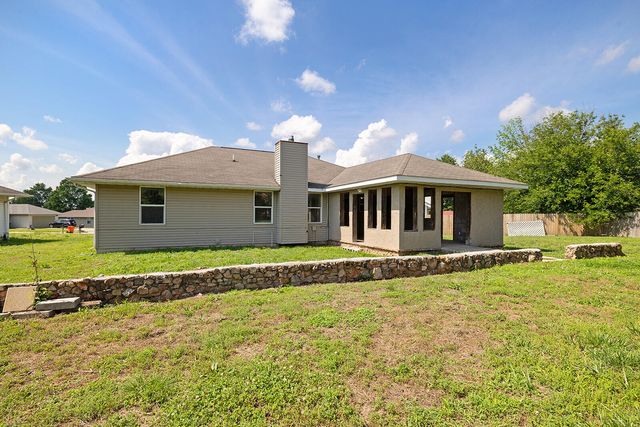 3826 S Lexus Court S, Springfield, MO 65807