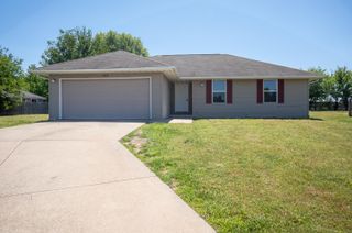 3826 S Lexus Court S, Springfield, MO 65807