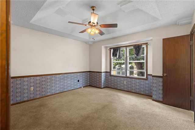 5718 Westgate Street, Shawnee, KS 66216