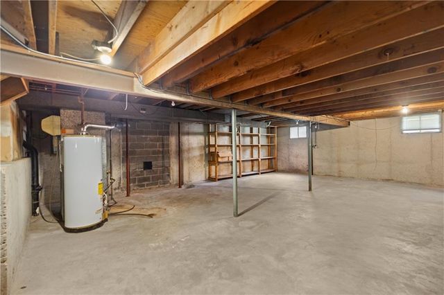 5718 Westgate Street, Shawnee, KS 66216
