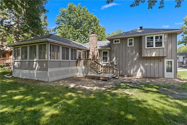 5718 Westgate Street, Shawnee, KS 66216