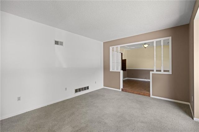 5718 Westgate Street, Shawnee, KS 66216