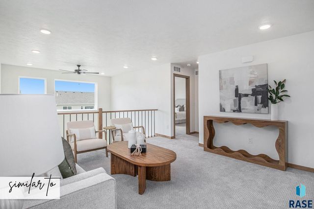 8021 E Tencate Pl Place, Sioux Falls, SD 57110