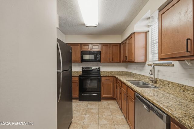 1757 EL CAMINO Road 4, Jacksonville, FL 32216