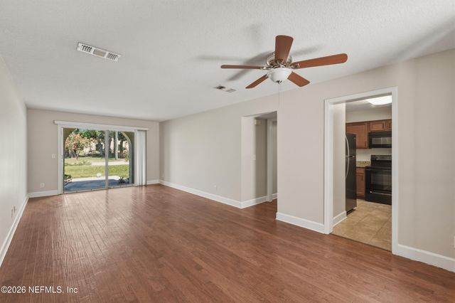 1757 EL CAMINO Road 4, Jacksonville, FL 32216