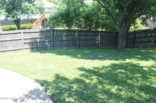7203 Old N Church Rd, Louisville, KY 40214
