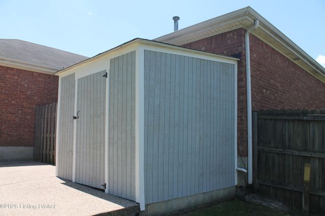 7203 Old N Church Rd, Louisville, KY 40214