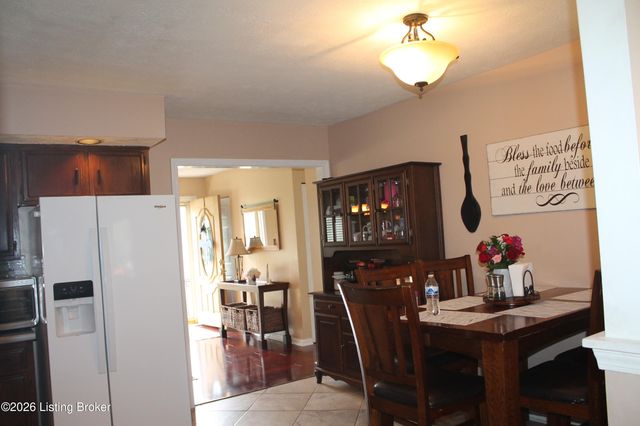 7203 Old N Church Rd, Louisville, KY 40214