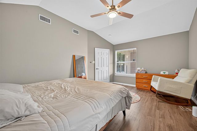 6719 Woodland Oaks, Magnolia, TX 77354