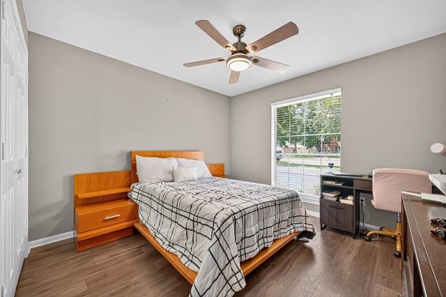 6719 Woodland Oaks, Magnolia, TX 77354