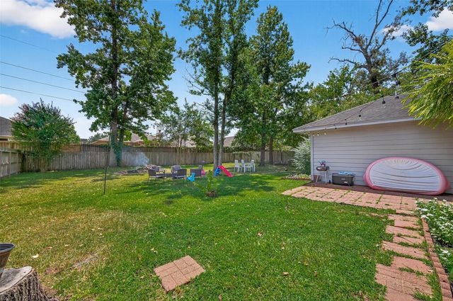 6719 Woodland Oaks, Magnolia, TX 77354