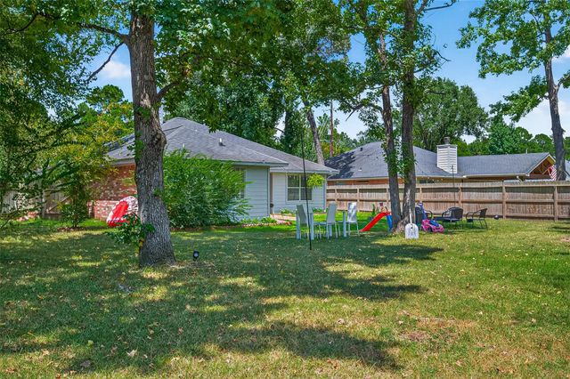 6719 Woodland Oaks, Magnolia, TX 77354