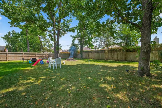 6719 Woodland Oaks, Magnolia, TX 77354