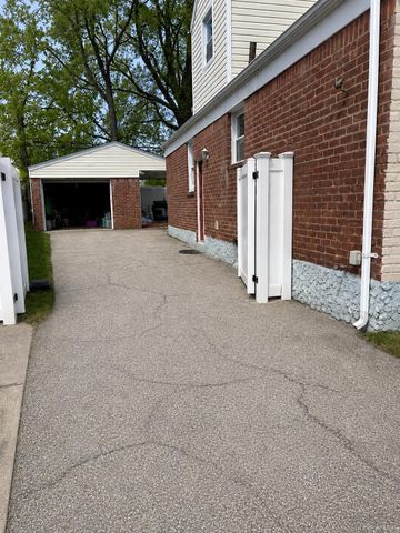 210 S King Street, Elmont, NY 11003