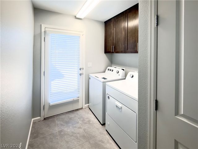 7764 Corte Bianca Court, Las Vegas, NV 89113