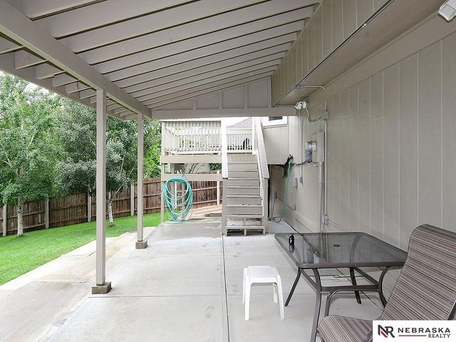 15255 Locust Street, Omaha, NE 68116