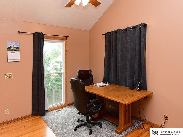 15255 Locust Street, Omaha, NE 68116