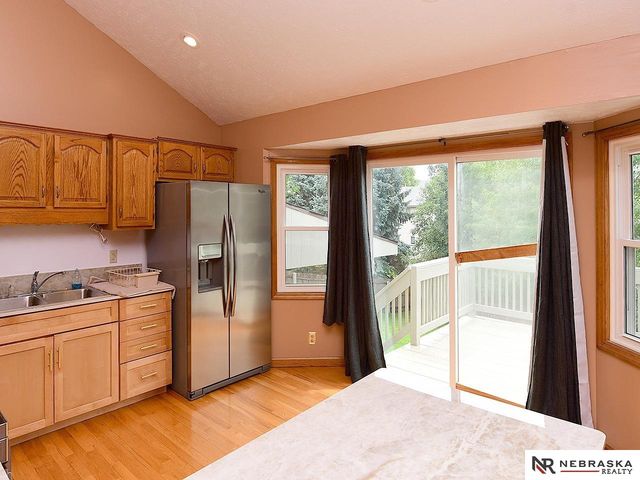 15255 Locust Street, Omaha, NE 68116