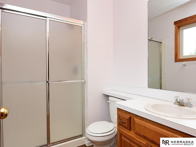 15255 Locust Street, Omaha, NE 68116