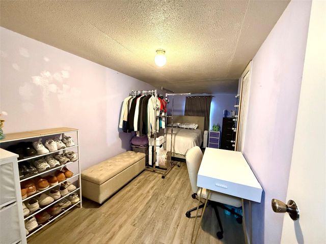 685 Fox LN, Lockhart, TX 78644