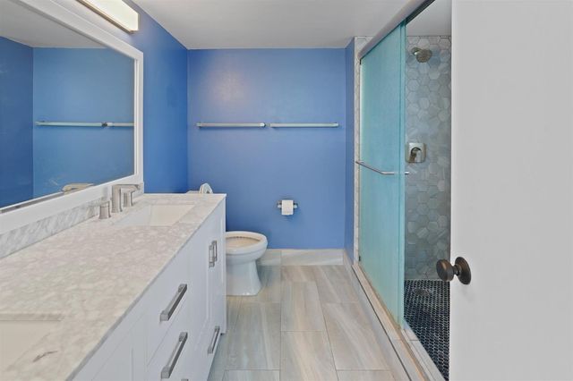 4550 NW 18th Avenue 301, Deerfield Beach, FL 33064