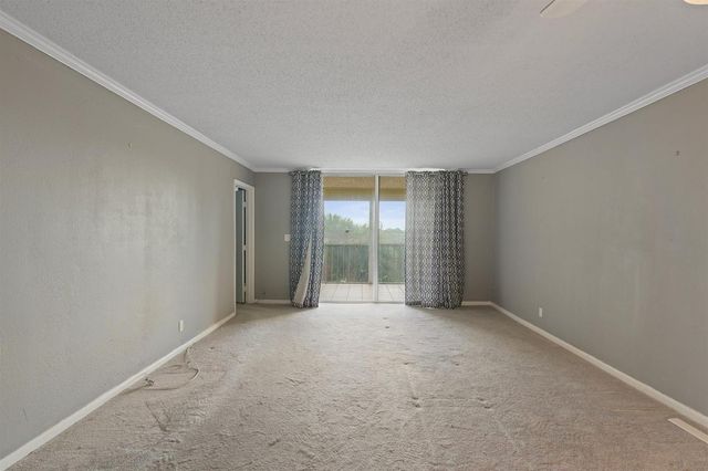 4550 NW 18th Avenue 301, Deerfield Beach, FL 33064