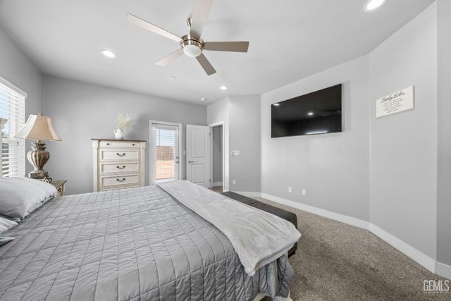 8104 Morningstar Avenue, Bakersfield, CA 93306
