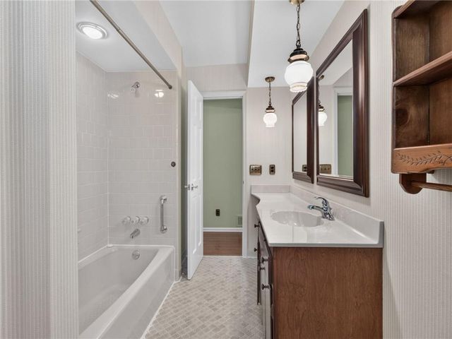 3028 St Charles Avenue, Gainesville, GA 30504
