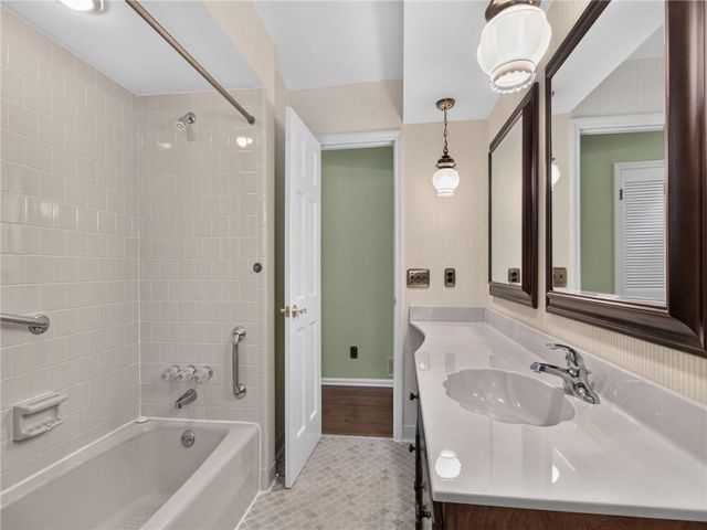 3028 St Charles Avenue, Gainesville, GA 30504