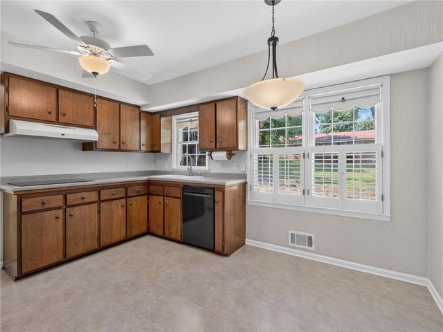 3028 St Charles Avenue, Gainesville, GA 30504