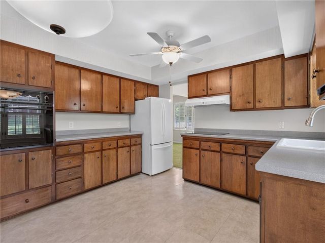 3028 St Charles Avenue, Gainesville, GA 30504