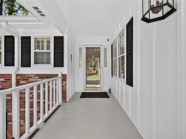 3028 St Charles Avenue, Gainesville, GA 30504