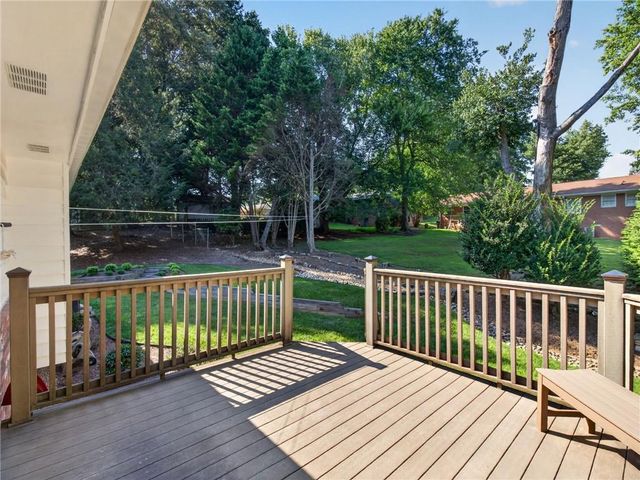 3028 St Charles Avenue, Gainesville, GA 30504