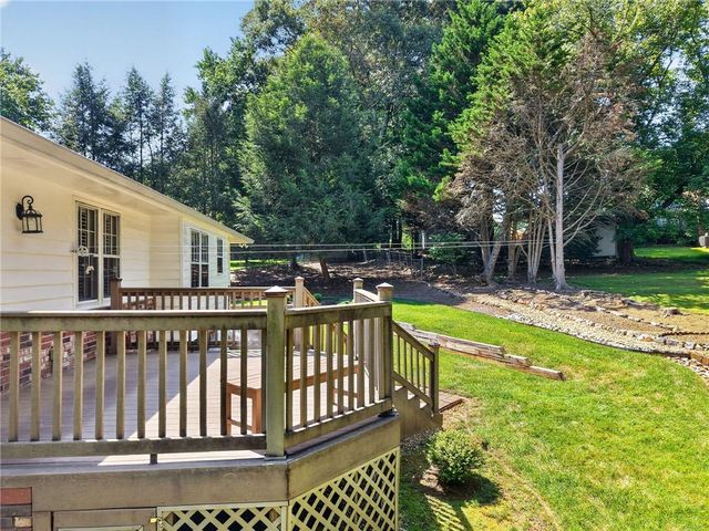 3028 St Charles Avenue, Gainesville, GA 30504