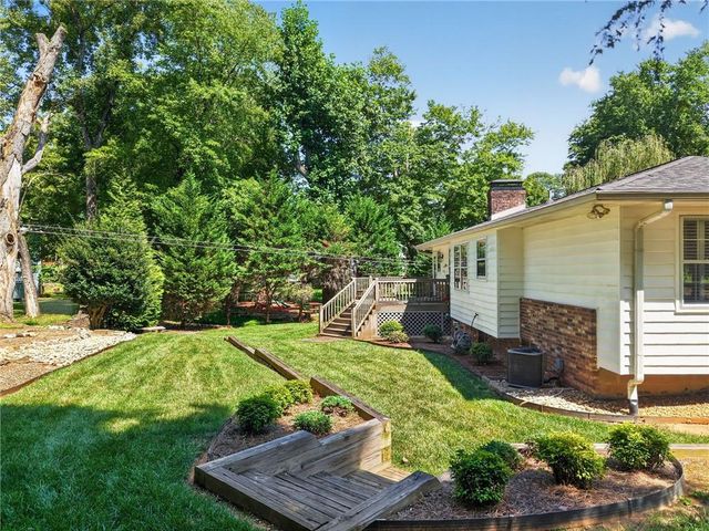 3028 St Charles Avenue, Gainesville, GA 30504