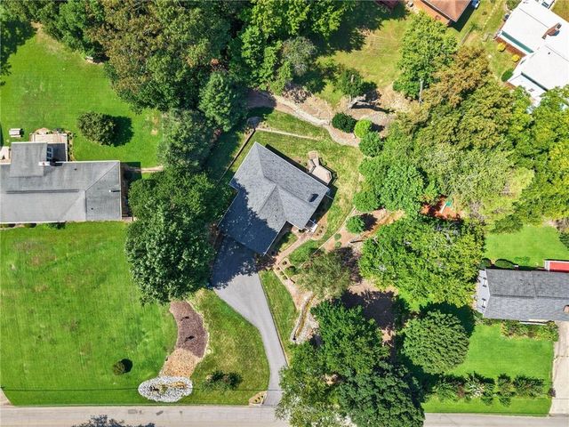 3028 St Charles Avenue, Gainesville, GA 30504
