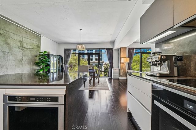 1111 S Grand Avenue 515, Los Angeles, CA 90015